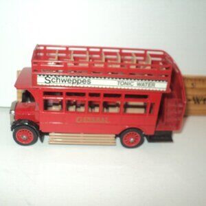 Matchbox Models of Yesteryear Schweppes Tonic Water Bus 1922 Red England 1982